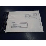 Envelope de plástico correio colorido no Cambuci