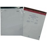 Envelope de plástico para o correio remetente destinatario na Vila Maria